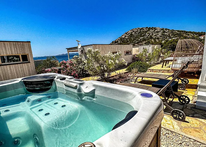 Buqez Eco - 3 - Beautiful Sea View - Directly By Sea فيلة *