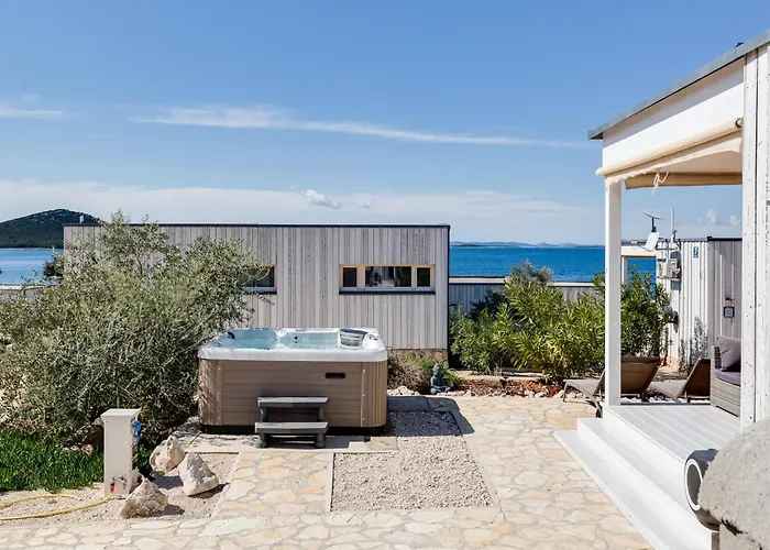 فيلة Buqez Eco - 3 - Beautiful Sea View - Directly By Sea دراغ
