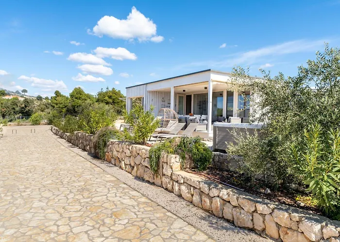 Dom wakacyjny Buqez Eco - 3 - Beautiful Sea View - Directly By Sea *