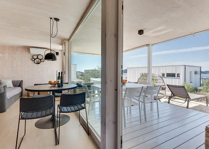 Dom wakacyjny Buqez Eco - 3 - Beautiful Sea View - Directly By Sea